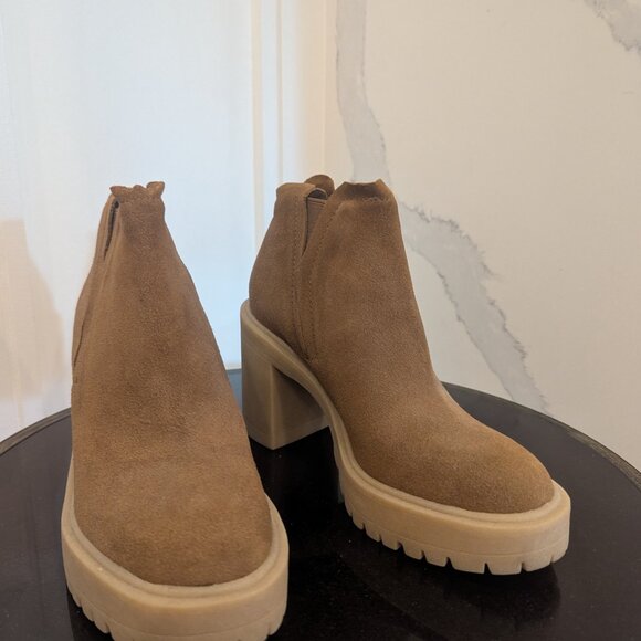 Tan Suede Ankle Boots Dolce Vita - Picture 3 of 4